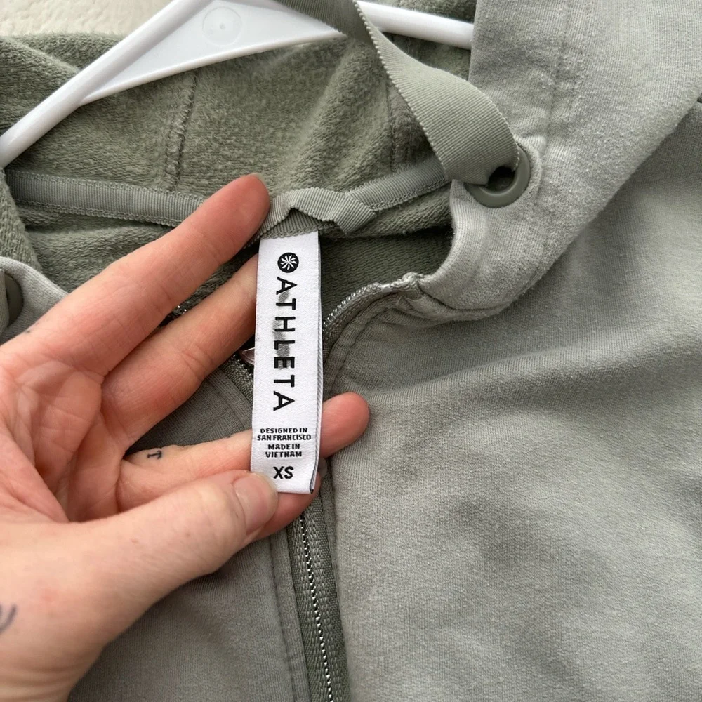 Athleta Sage Green Zip-Up Jacket - Picture 3 of 5
